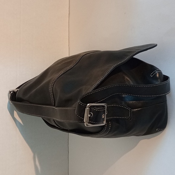 Vtg Coach flat top leather shoulder bag. Black - Picture 6 of 10